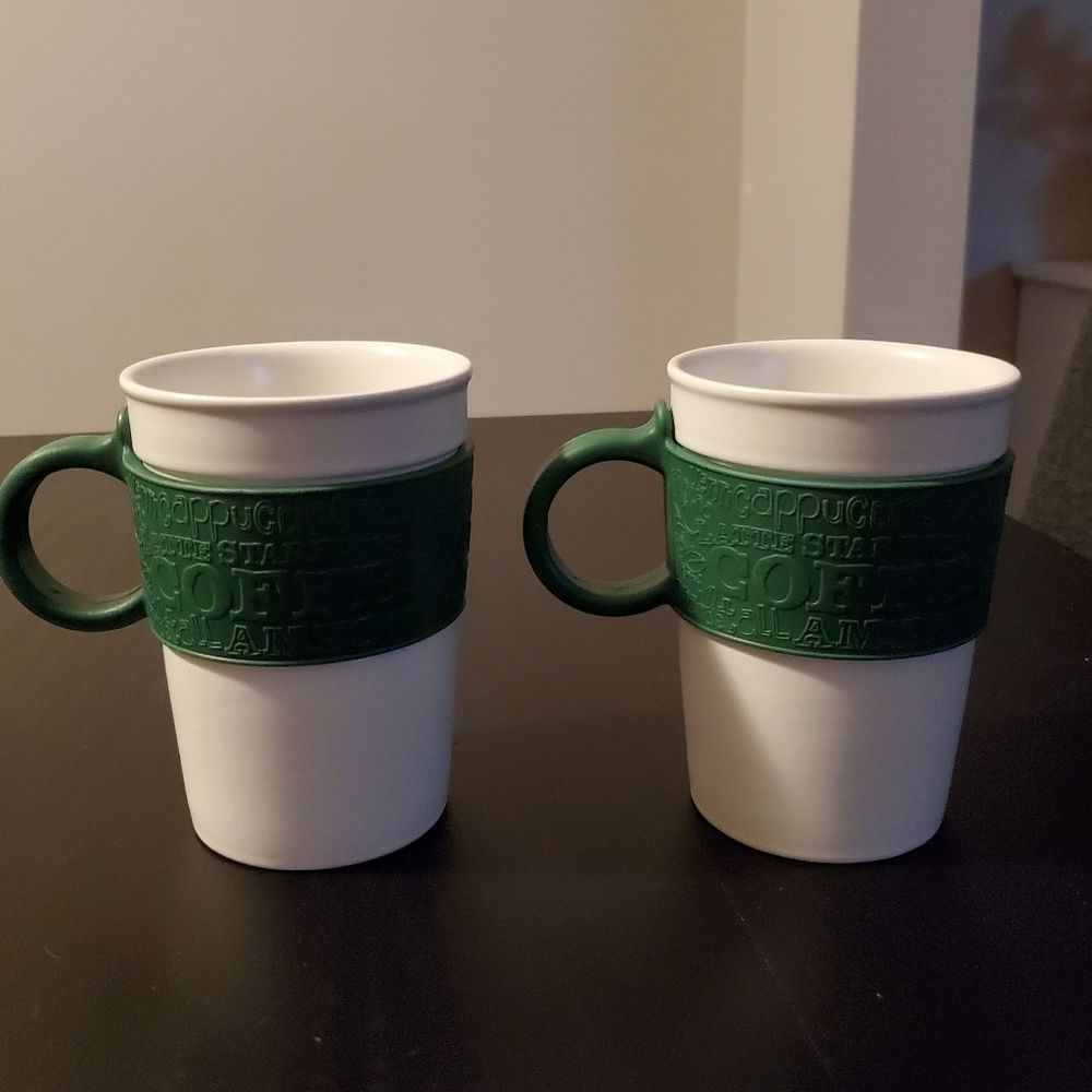 Starbucks set of 2 mugs, 12 fluid ounces each, rubber handles, 2008